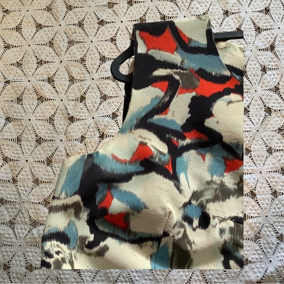 Sleeveless Print Mini Dress - Picture 6 of 8